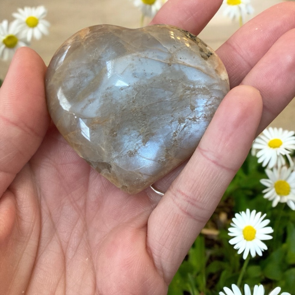 Sale! Gorgeous peach moonstone heart tumble